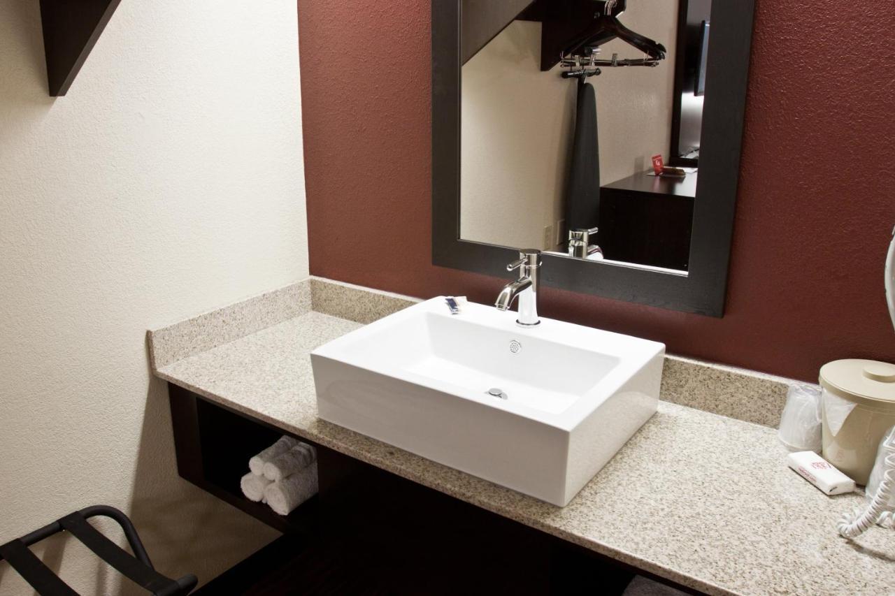 Red Roof Inn Columbus West - Hilliard New Rome Exteriör bild