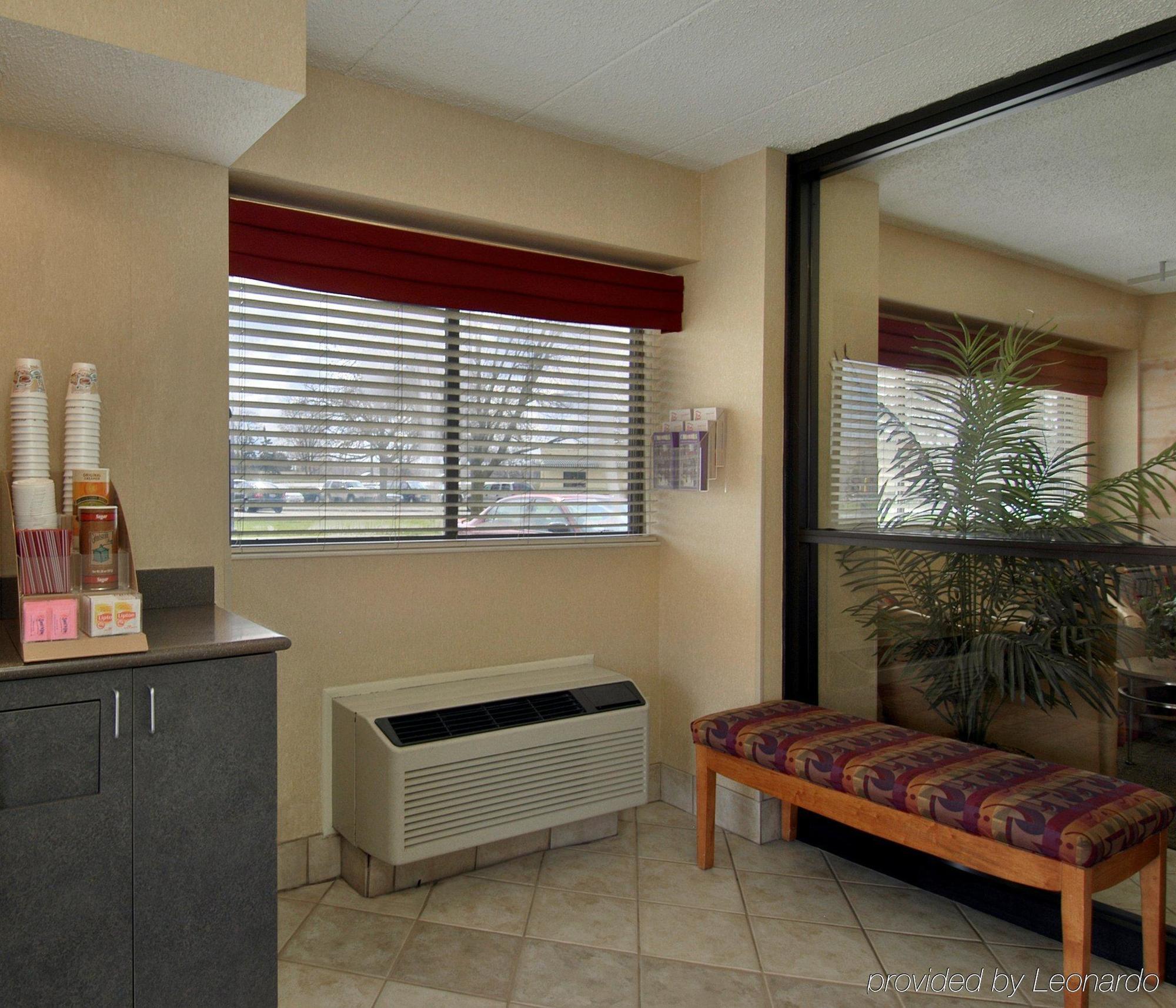 Red Roof Inn Columbus West - Hilliard New Rome Exteriör bild