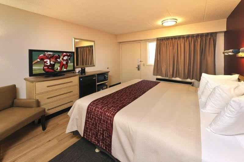 Red Roof Inn Columbus West - Hilliard New Rome Exteriör bild